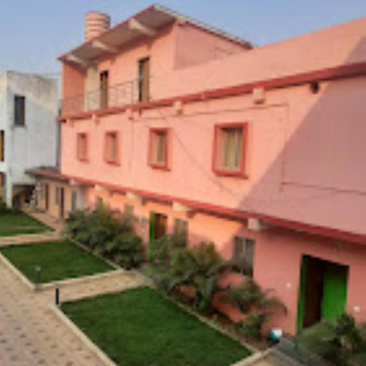Aiims Nagar Rest House Bhubaneswar Hotel Bagian luar foto